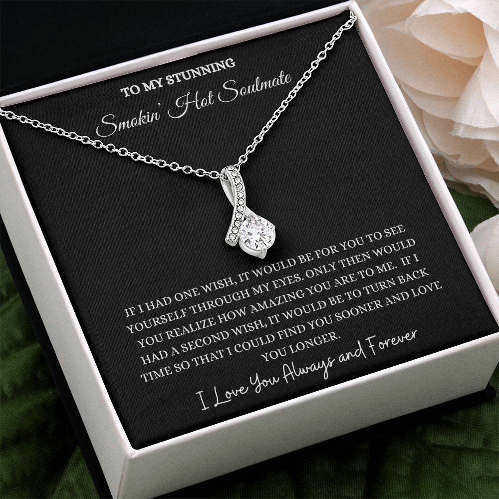 SOULMATE ALLURING BEAUTY NECKLACE