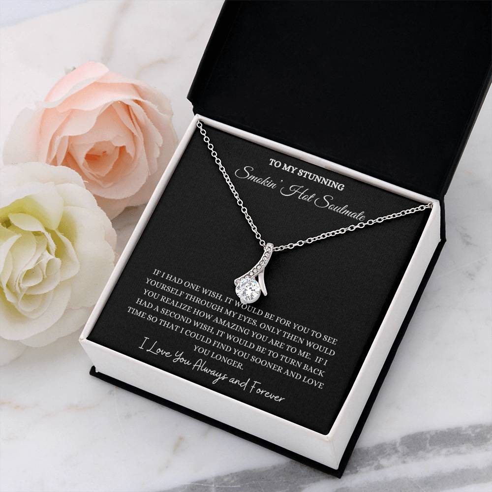 SOULMATE ALLURING BEAUTY NECKLACE