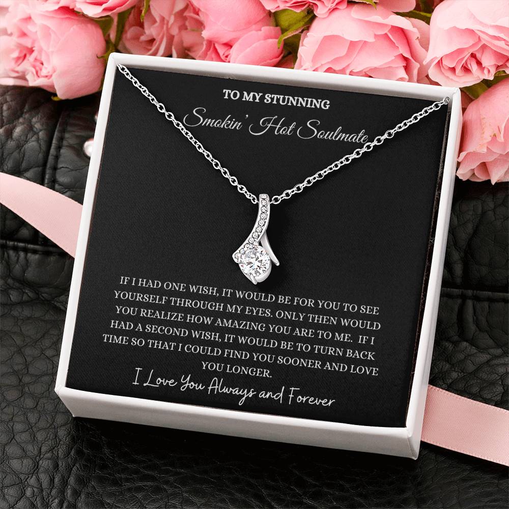 SOULMATE ALLURING BEAUTY NECKLACE