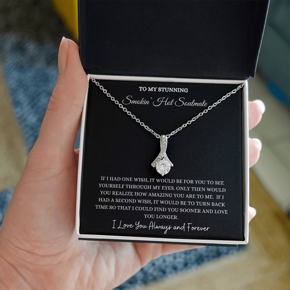 SOULMATE ALLURING BEAUTY NECKLACE