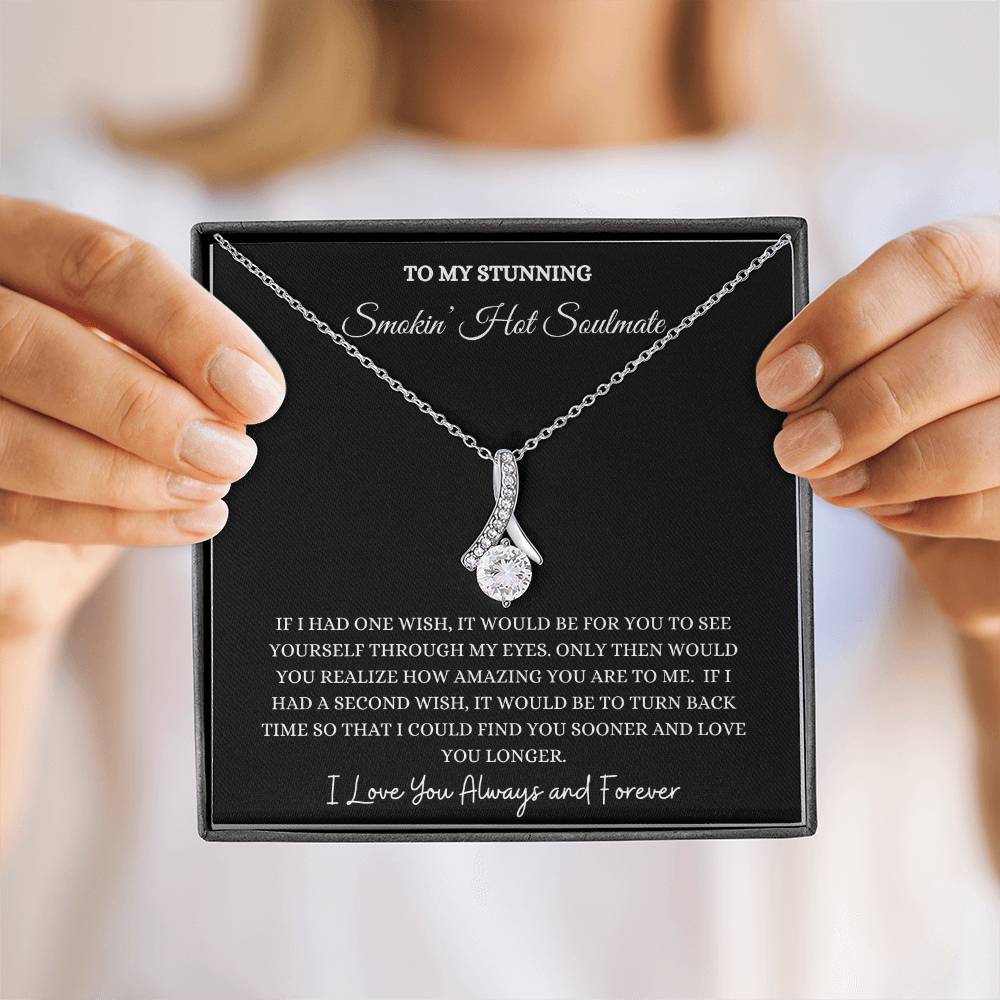 SOULMATE ALLURING BEAUTY NECKLACE